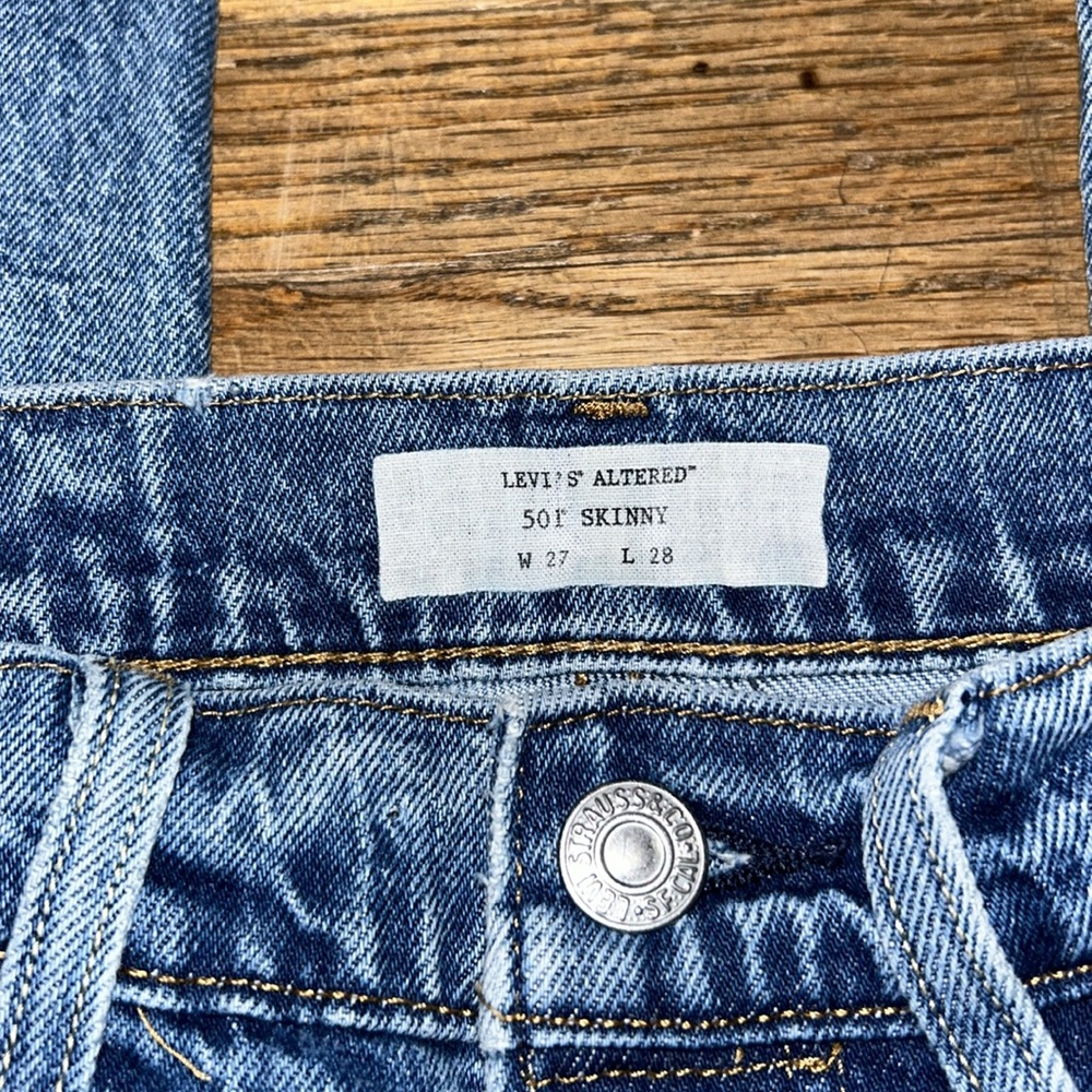 Levi’s Jeans - Picture 3 of 3